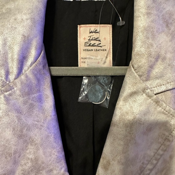NWOT We The Free Vegan Leather Block Party Crop Metallic Blazer - Picture 3 of 6